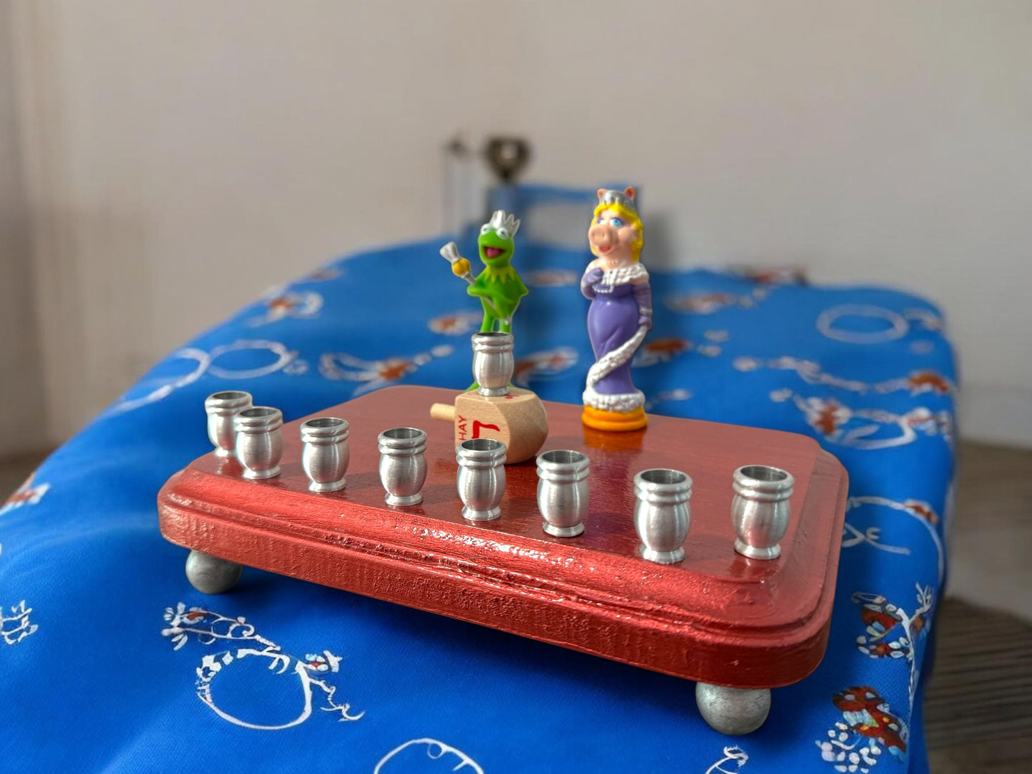 Collectors Kermit and Miss Piggy Muppets Hanukkah Menorah
