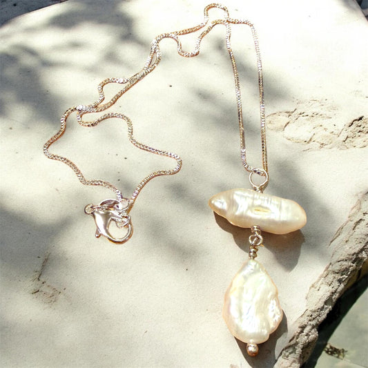 Sterling Silver Freshwater Pearl Dangling Pendant Necklace