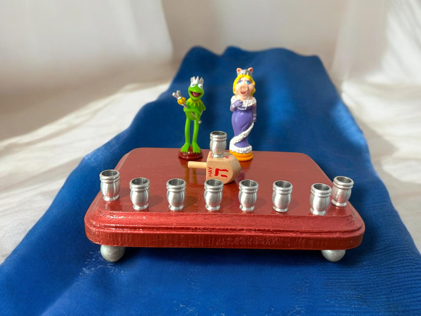 Collectors Kermit and Miss Piggy Muppets Hanukkah Menorah