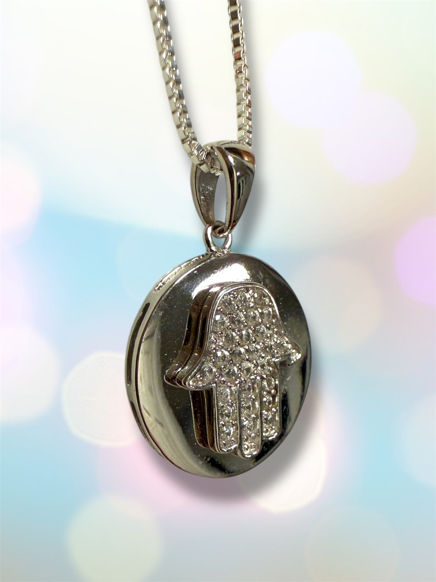 Sterling Silver Circle Hamsa pendant necklace