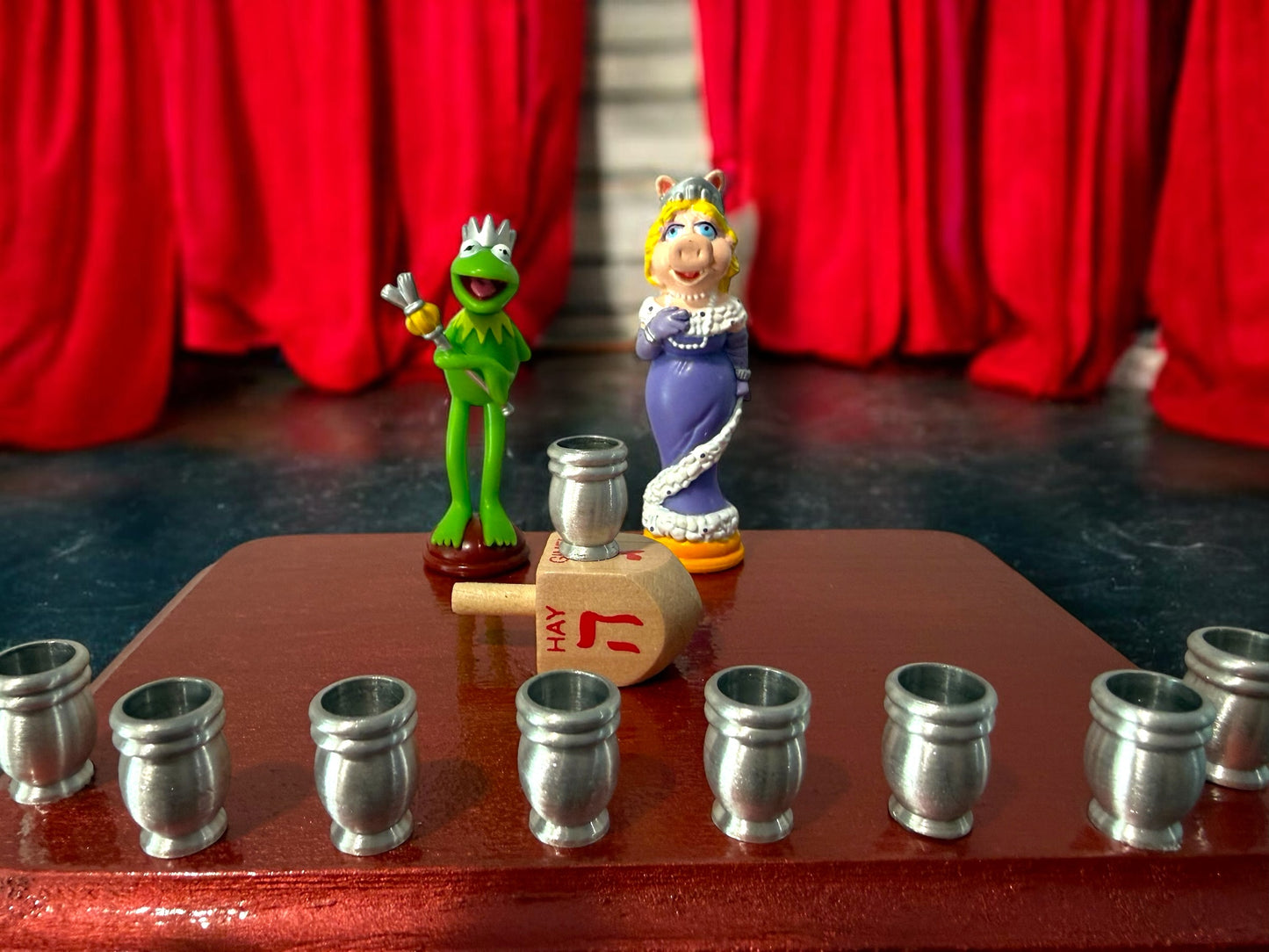 Collectors Kermit and Miss Piggy Muppets Hanukkah Menorah