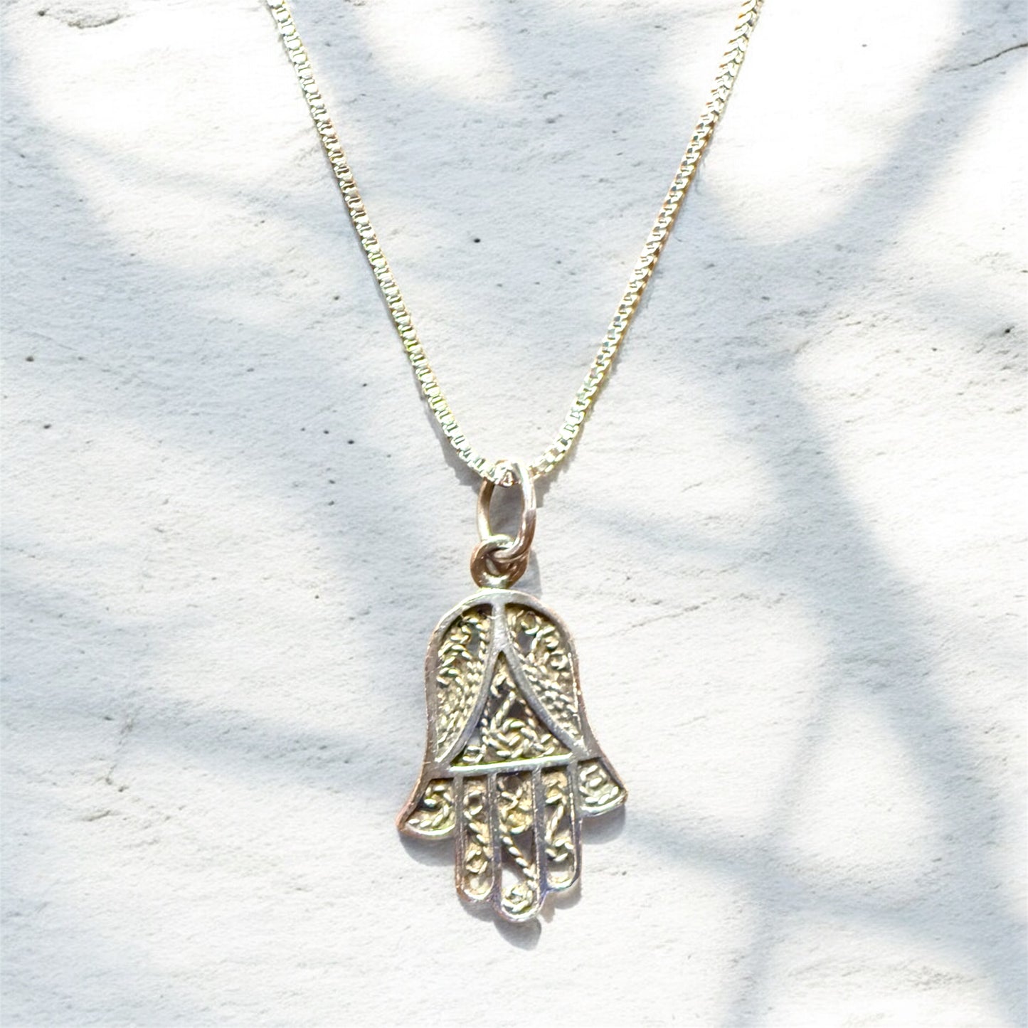 Vintage Sterling Silver filagree Hamsa Pendant Necklace