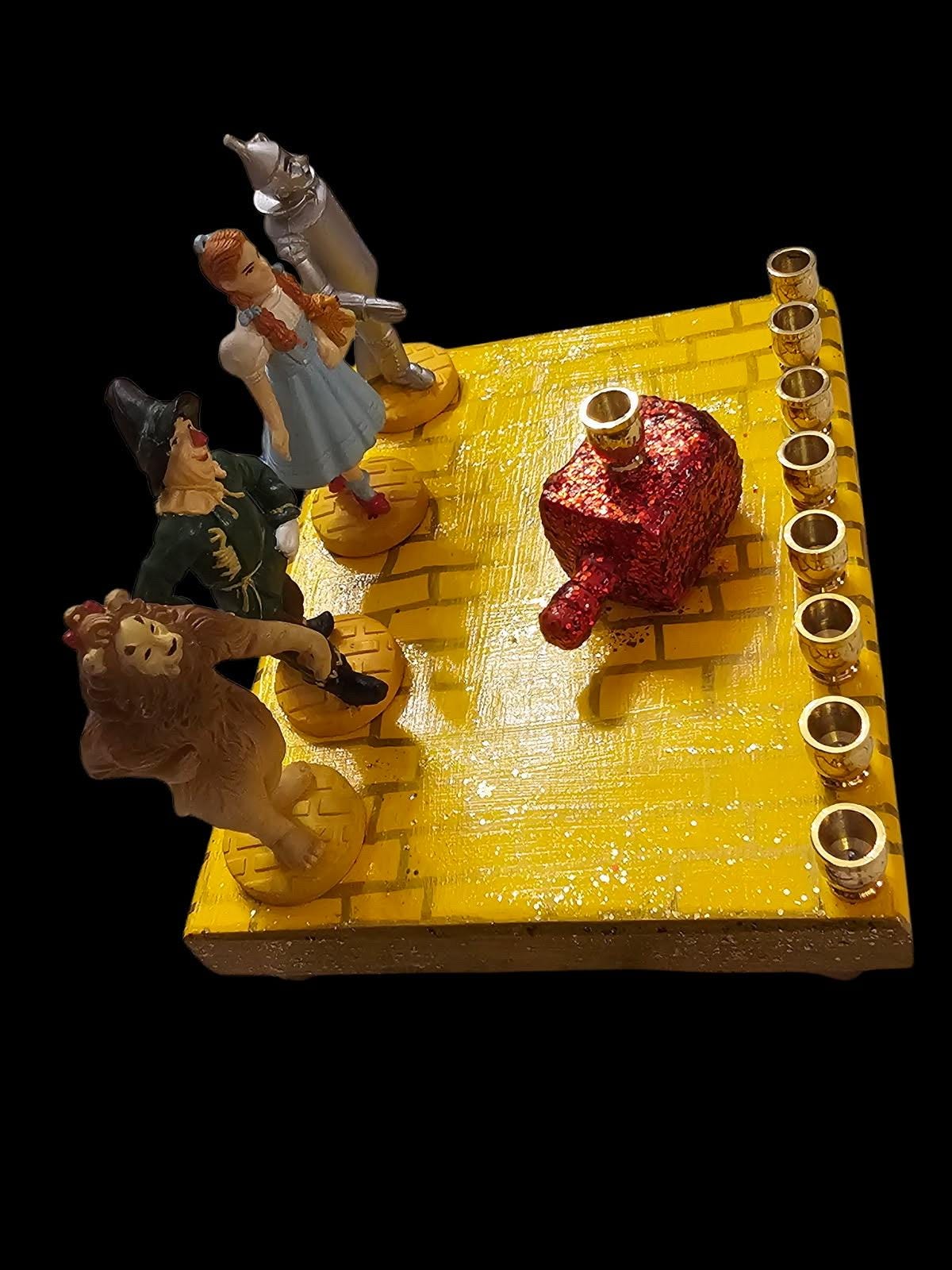 Wizard of Oz Yellow Brick Road Menorah Collectible Judaica Hanukkiah Dorothy Toto Scarecrow Tin Man Lion We are Off to see the wizard