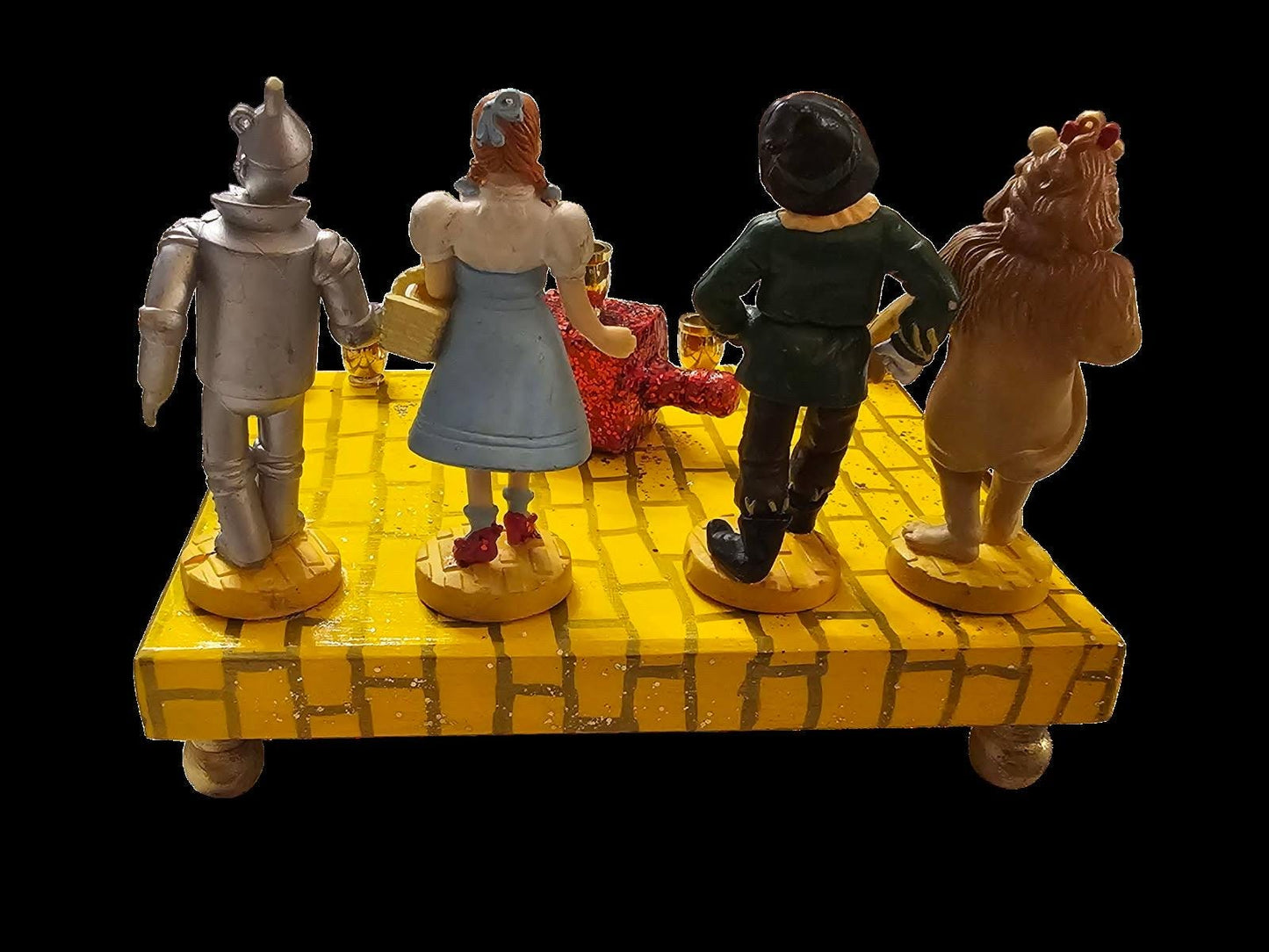 Wizard of Oz Yellow Brick Road Menorah Collectible Judaica Hanukkiah Dorothy Toto Scarecrow Tin Man Lion We are Off to see the wizard