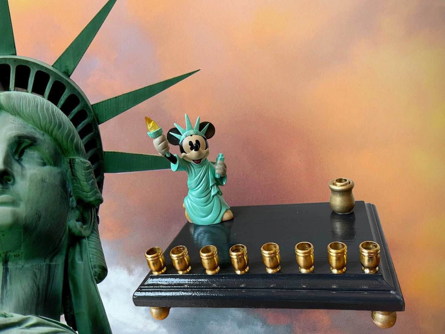 Minnie Mouse Statue of Liberty Light up menorah